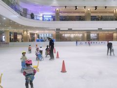 -陈露国际冰上中心(天津嘉里汇店)