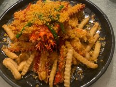 避风塘炒石岩蟹-79号渔船海鲜饭店(宝安店)