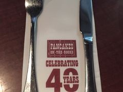 -Pancakes on the rocks(Darling Harbour)