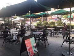 露天位-星巴克(广州番禺钻汇广场分店)