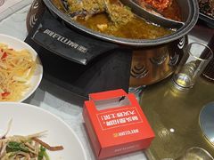 -阿瓦山寨·湘菜现炒·剁椒鱼头王(咸阳总店)