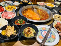 -沸炉重庆老火锅(军事博物馆店)