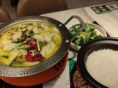 -谷田稻香·砂锅菜(川沙百联店)
