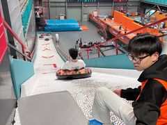 -极限PLAY运动娱乐新世界·团建派对表演休闲馆·室内高空游乐园