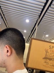 -MARTIN'S BARBER SHOP男士理发馆