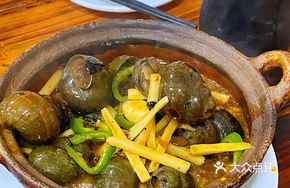 Spicy Bamboo Shoot and Snail Stew