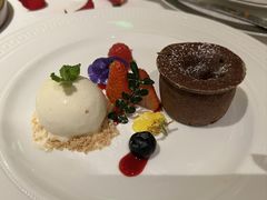 -Mogul Eatery·大亨餐酒馆