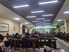 大堂-崇德楼水盆牛羊肉泡馍馆(文艺路店)