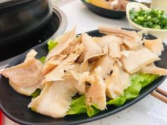 -牛知府云南菌汤鲜牛肉火锅(肖家湾店)