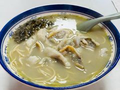 -明呈黄鱼面馆(斜土路店)