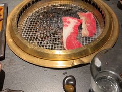 -铭牛烧肉·和牛海鲜自助(高新月牙湖店)