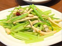 -丫丫蟹庄·苏式园林农家乐·阳澄湖大闸蟹(阳澄湖莲花岛店)