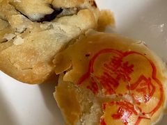 蛋黄鲜肉月饼-大壶春生煎(四川中路店)