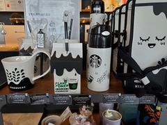 零售区-星巴克臻选(呼和浩特维多利摩尔城店)