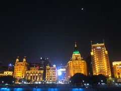 -黄浦江游览十六铺3号码头网红自助餐