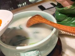 -吴越荣记苏州菜·松鼠桂鱼 100% 活鱼现做(月光码头店)