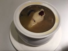 红枣煲乌鸡-汤城小厨•粤菜•靓汤(金宝街店)