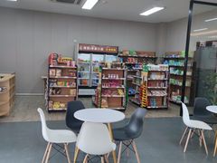 -上海先进东风标致雪铁龙4S店(青浦店)