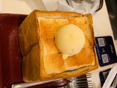 蜂蜜冰淇淋厚多士-港丽餐厅(龙之梦长宁店)