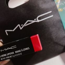 -M·A·C