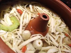 -雀舞云南菜(乐客城店)