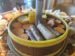 五谷杂粮-日进一片海.生腌海鲜火锅.宵夜烧烤(三里屯总店)