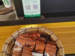 -星巴克(广州中华广场B1层店)