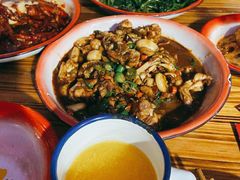 红烧牛蛙-老三样·美食研究中心(世贸路店)