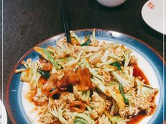 -靠山屯东北农家菜(八龙桥雅苑店)