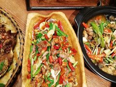 -老滇山寨•云南特色菜•地方菜•民族风情歌舞表演(金碧店)