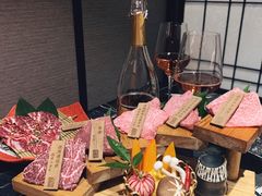 -山川小町·极番烧肉(新地假日广场店)
