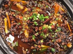 -愉肴麻辣香锅(中山路店)