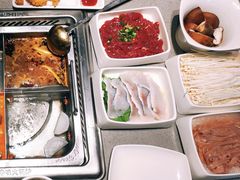 -海底捞火锅(新松江路店)