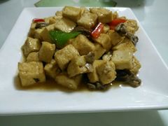 -天天向上素食餐厅(五台山店)