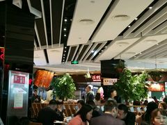 -王府井百货熙地港店