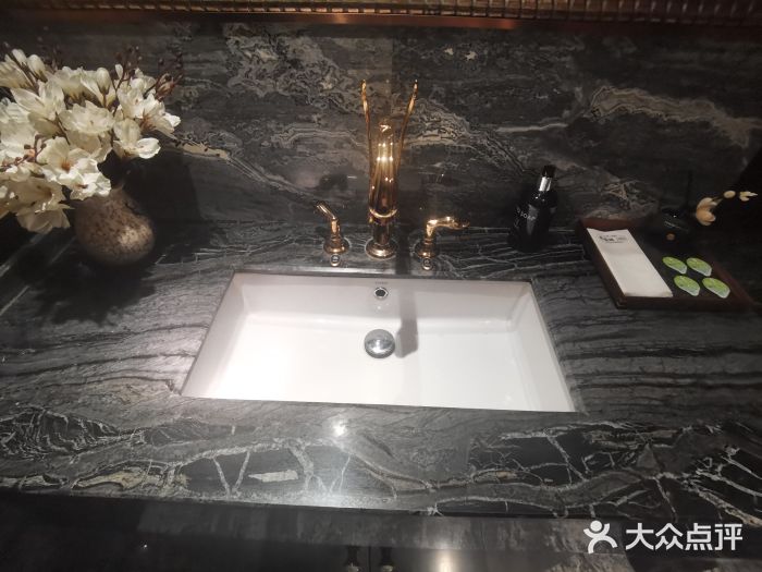 耳朵眼会馆(鼓楼店)餐具摆设图片