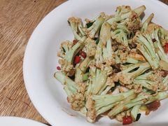 -聚鑫朋酸菜肥肠(文艺路口店)