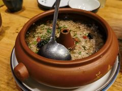 汽锅菌子肉饼-老滇山寨•云南特色菜•地方菜•民族风情歌舞表演(金碧店)