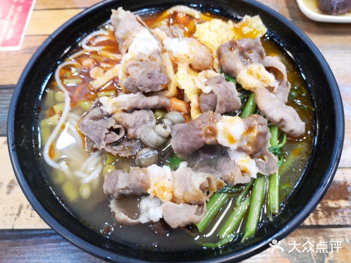 水秀正宗柳州螺蛳粉桂林米粉(王顶堤店)肥牛柳州螺蛳粉图片