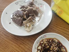 -何永光123鲜牛肉馆(1号店)