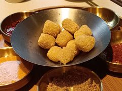 -老房老舍重庆火锅(假日城市店)
