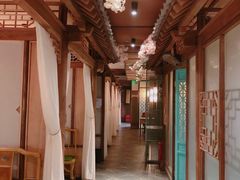 走廊-勒马听风(洛邑古城店)