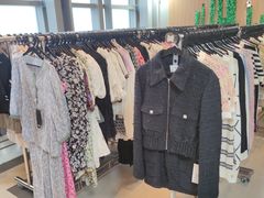 -广州周大福金融中心