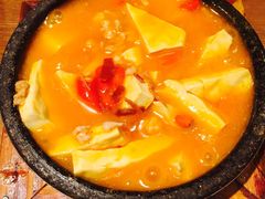 -云海肴·汽锅鸡·云南菜(天山百盛优客店)