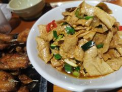 -琥珀老六龙虾(四里河店)