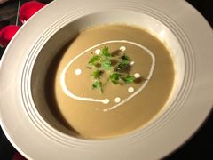 牛肝菌汤-wann lounge 低温慢煮牛排·清吧
