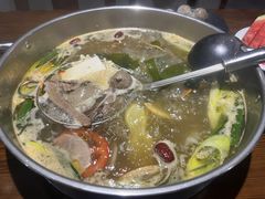 -乡土黄·鲜牛肉火锅·小龙虾(兴业街店)