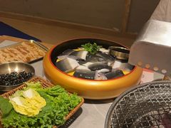 -草家酱蟹炭火烤肉店(珲春南路一店)