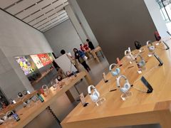 -Apple零售店(华贸购物中心店)