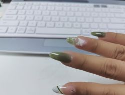 -晨·艺美甲美睫